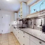 Ruarklef Apartman *